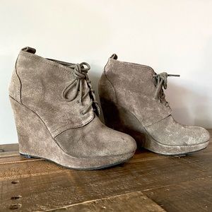 Jessica Simpson Taupe Suede Wedge Bootie 6.5
